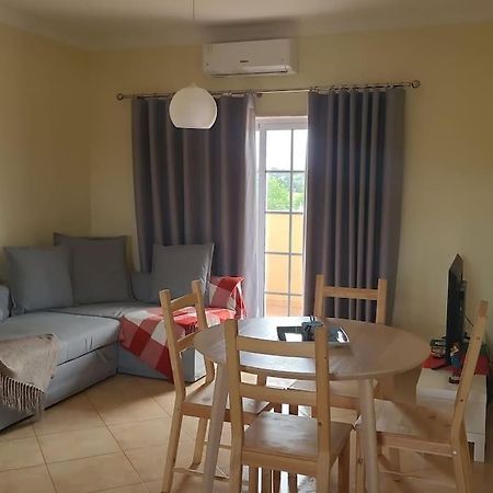 Stela ' S Guest House Loule Bagian luar foto